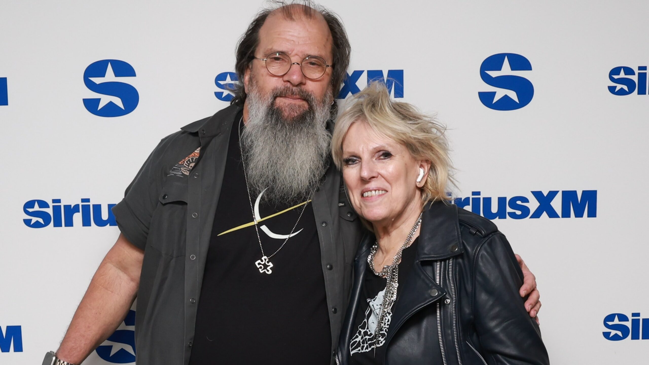 what channel is red white and booze on sirius xm