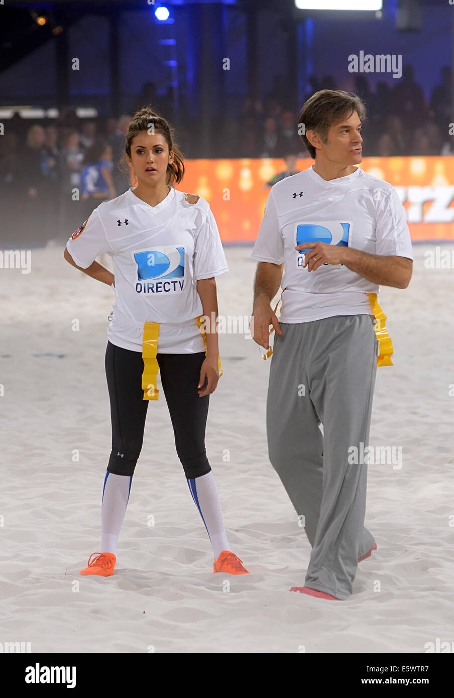 DirecTV s 8th Annual Celebrity Beach Bowl Held At Pier 40 Football Game Featuring Nina Dobrev Mehmet Oz Dr Oz Where New York City New York United States When 01 Feb 2014 Stock Photo Alamy